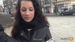 Hunt4k. fellow witnesses gf screwed on sofa for fat stack of cash