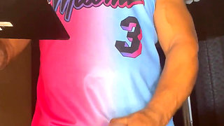 Mr Guru Solo Bodybuilder Daddy Wank