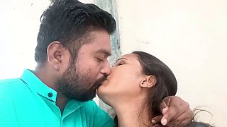 Steamy close-up amateur blowjob with a hot Indian aunty Kavita Zawazawi