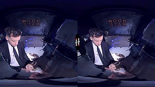 Amalia Davis VR Porn: Producer Wants What?! - DarkRoomVR