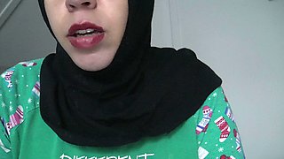 Big Tits Egyptian Cuckold Arab Wife in London