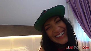 Cattie Candescent Shows Off Gaping Asshole - AltErotic