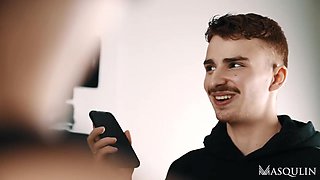 Hoe, Hoe, Hoe! - Bro Network
