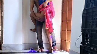 Neighbor Debar Played Holi With Bhabi, Bhabis Chut Was Filled With Water