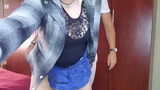 Chearleader gets a massive creampie and orgasm from fingering