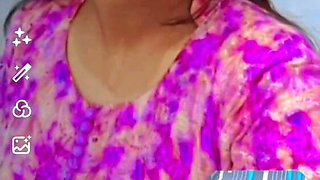 Desi Cute Aunty Video Call Sex Chat, Fingerings on Video Call