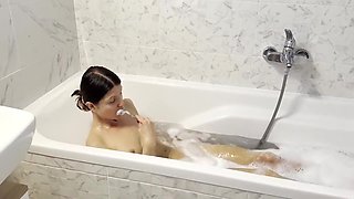 Bathroom Blow Job And Cim - Gina Gerson