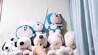 Feeling Sensitive Alone at Home Can't Stop