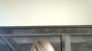 Blonde emo amateur solo masturbation