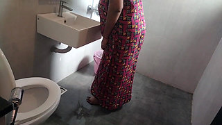 Chubby Aunty Hot Bathing