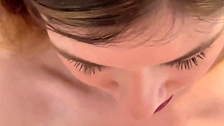 Silicone Beauty Enjoys Hand-job