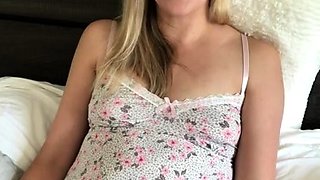 Amateur Webcam Cute Teen Plays Solo with Big Dildo