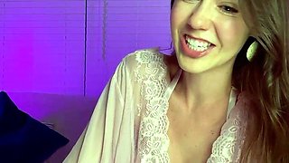 Amateur Webcam Teen Masturbates And Teases