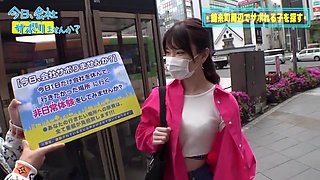 美クビレスレンダー美女が潤った唇や舌で男の乳首舐めや手コキフェラでチンポギンギン