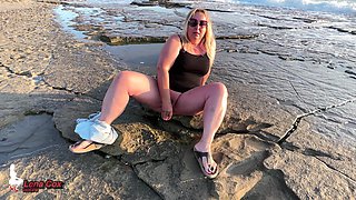 Lena Cox - Squirting Masturbation at the Beach