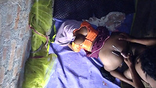 Bhabi ke sath hard chuday rat me. Indian desi sex video