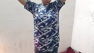College girl ko bathroom me patak ke chod diya