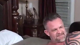 When It Comes to Losing Their Virginity, Stepdads Know Best