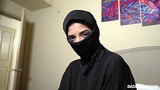 Modest Iranian stepdaughter Gabriela Lopez gives a blowjob for the first time