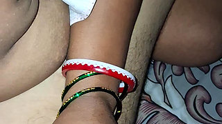 Bhabhi Ke Akela Dekh Chudai Kar Dala