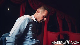 Watch unimaginable David Perry and Valentina Ricci's scene