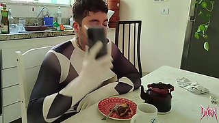 O Heroi Precisou De Uma Massagem Pra Relaxar (completo No Red) 10 Min - Bee F And Sub Zero
