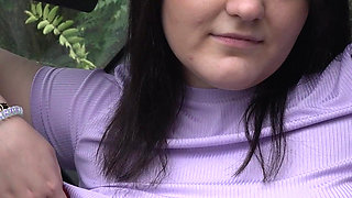 I Show My Boobs in Random Places