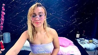 Ex wifey blonde homemade solo masturbation fun