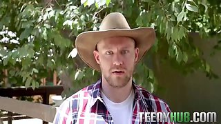 Scarlett Snow in tramp on the range