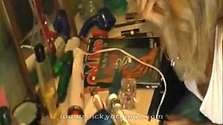 Classic Vicky Vette Pussy Shave