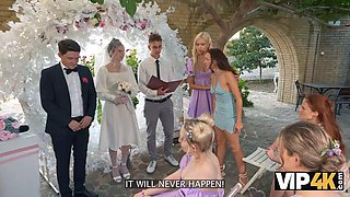 VIP4K. Hot bride is having a rough sex with a master of ceremonies, guests are shocked: Porn