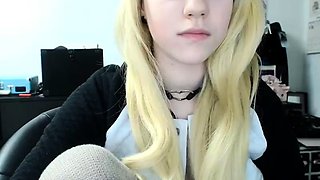 Blonde Teen Solo Masturbating On Webcam