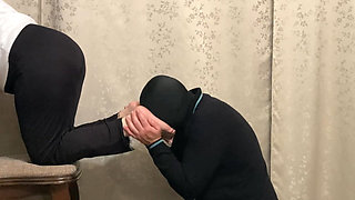 Ignoring Her Foot Slave - Foot Worship