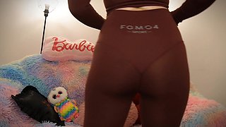 Yoga Pants Addict