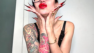 New Hot Color Long Nails, Claws, Long Flexible Fingers Wide Palms, Skin Scratching, Red Lipstick