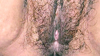 Very Hot Desi Big Boobs Hairy Pussy Bhabhi Inserting Dildo