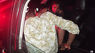 INDIAN ASIAN DESI COUPLE HAVING HARDCORE FUCKING IN THE CAR