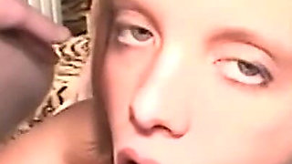 Teen amateur petty shoots first porno