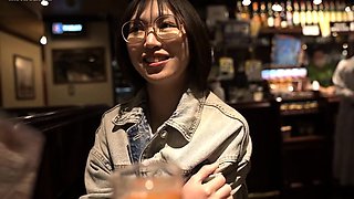Japanese teen fingered in the clinic
