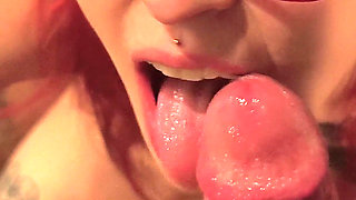 Haven Moss Has Sex on the Kitchen Table