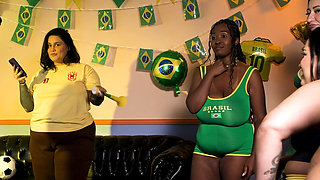 Challenge: Sitting on the Balloons - World Cup 2026