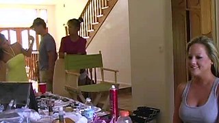 Gorgeous blonde housewife hardcore anal pounding in kitchen