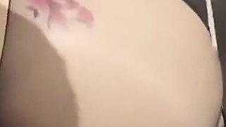 The Waitress in This Teahouse Is Very Sexy