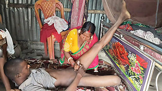 My desi wife Ne Lund chusa aur doggy style mein chudai karne Di fucking sex