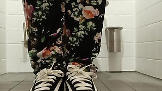 Wild pissing in Berlin