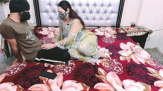 First Time Step Mom Anal Doggystyle - Desi Indian Homemade Sex