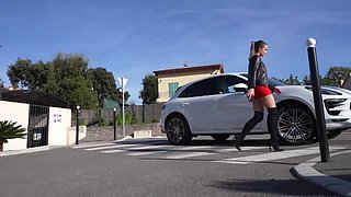 Leila and Jade have a little secret... - Jacquie et Michel TV