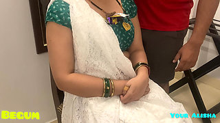 Bhabhi Jaan Ke saath Masti Mein Jo maja hain wo kahi nai hain...