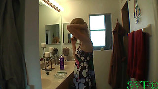 Sexy Cougar Stepmom Shows Her Stepson What She Does for a Living