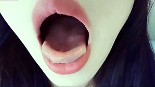 Beautiful chinese teen camwhore ZhiYue pussy close up